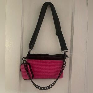 THINK ROYLN Downtown Crossbody Bag in Pink Raffia & Black Quilt NWOT